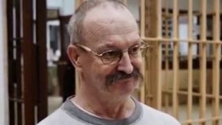 Replica șocantă a unui criminal condamnat la pedeapsa cu moartea: „Pot să ucid şi apoi să merg la masă. Nu îmi pasă!"