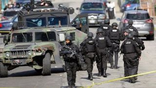 Patru persoane au murit şi alte trei au fost rănite într-un atac armat în Brooklyn