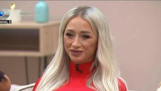 Ligi de la Puterea dragostei, acuzată de Mocanu că s-a sărutat pe holuri cu Andy. Răspunsul blondei