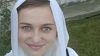 &Icirc;nregistrare șocantă cu Teodora, fiica preotului Florin Stamate! Fata de 15 ani a murit c&acirc;teva zile mai t&acirc;rziu, ucisă de o boală nemiloasă!