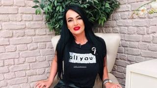 Deea de la Puterea Dragostei are o soră superbă. Cele două seamănă foarte mult