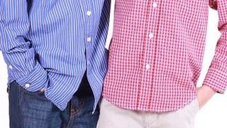 Accident provocat de doi frați de cinci și opt ani. Au furat mașina părinților și au condus-o pe un drum public