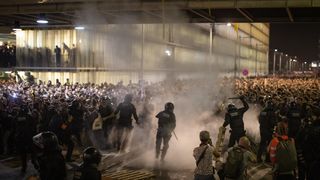 VIDEO | Imagini terifiante de la protestele din Barcelona