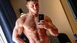 Imagini interzise minorilor cu Bogdan Mocanu de la Puterea Dragostei. Andra nu trebuie să vadă NICIODATĂ așa ceva!