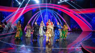 Provocari inedite pentru concurentii de la “Imi place dansul”, in aceasta sambata: Bollywood si Latino Dance!