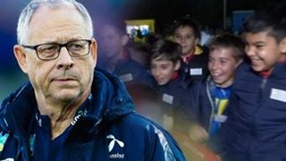 VIDEO | Scandal după meciul României cu Norvegia. Antrenorul nordicilor, deranjat de prezența copiilor în tribune