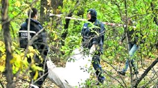 Pădurarul din Maramureş a fost &icirc;mpuşcat &icirc;n timp ce &icirc;ncerca să &icirc;mpiedice tăierea ilegală de arbori! Trupul, aruncat &icirc;ntr-o r&acirc;pă, prezintă numeroase urme de agresiune fizică