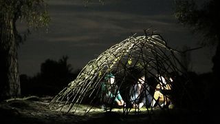  Două adăposturi reciclabile, construite la Letea, în Delta Dunării!