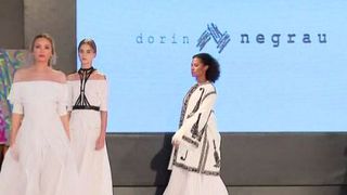 VIDEO | Moda ținutelor populare reinterpretate