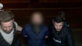 VIDEO | Primele imagini cu bărbatul care a &icirc;njunghiat doi tineri &icirc;n sala de cinema: &bdquo;Sunt psihopat, vă omor!&rdquo;