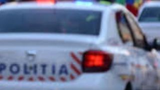 Accident de proporții in curbă. Cabină de TIR ruptă, răsturnată şi distrusă, &icirc;n Suceava