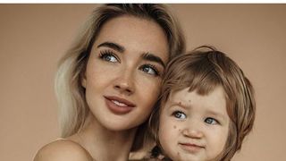 O renumită influenceriță, face detalii cutremurătoare despre boala rară cu care se confruntă fiul său