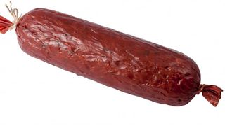 Mezelurile din Rom&acirc;nia &icirc;n pericol. Declarația neașteptată a unui producător de mezeluri