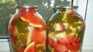 Pepene roșu murat. Cum pui pepenele roșu la murat pentru iarnă