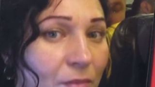 Și-a ucis soția din gelozie și apoi a &icirc;ncercat să se sinucidă. Bărbatul a lăsa doi copii orfani