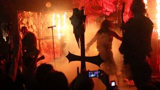 &bdquo;Ca să pot avea urechi,au trebuit să-mi taie coastele!&rdquo;- declarația sf&acirc;șietoare a unei victime din Colectiv