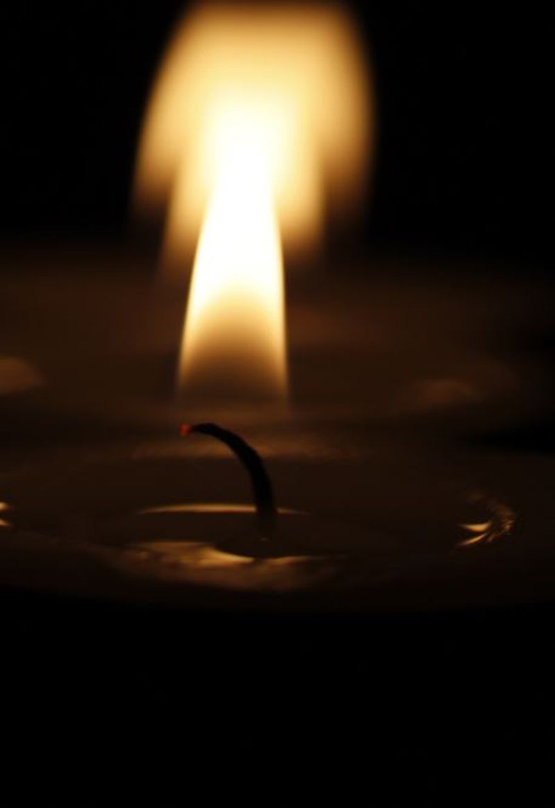 A murit pentru a-i salva viața iubitei sale, în timpul unui jaf