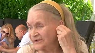 Ce monument are Zina Dumitrescu la azilul în care și-a dat ultima suflare! ”Ne mai amintește de ea și de cum era” EXCLUSIV