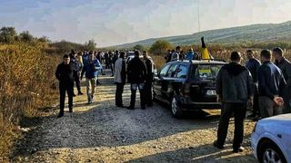 Protest inedit faţă de starea unui drum judeţean care face legătura &icirc;ntre judeţele Iaşi şi Vaslui 