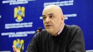 Cum a ajuns Raed Arafat să &icirc;ncaseze peste 2.500 de euro pe lună! I s-a cerut demisia după apariţia filmării de la Colectiv!