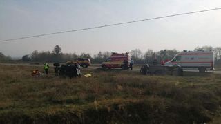 Doi părinți uciși pe o șosea din Bihor de șoferul unui bolid de lux. Fetița lor de 4 ani, &icirc;n stare gravă la spital
