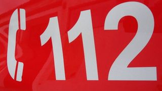 Un bătr&acirc;n din Vaslui a murit &icirc;n microbuz, &icirc;n drum spre spital. Șoferul și-a dat seama abia c&acirc;nd au ajuns la destinație