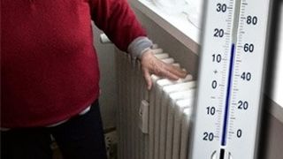 VIDEO | Valul polar din locuințele bucureștenilor. Cei cu copii mici au cel mai mult de suferit