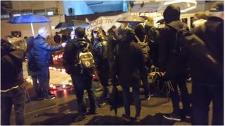 Marş pentru comemorarea a patru ani de la incendiul din Colectiv, &icirc;n Bucureşti; unii participanţi au cerut demisia lui Raed Arafat