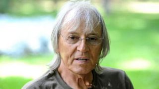 Primele imagini de la înmormântarea lui Mihai Constantinescu! ”Și cerul îl plânge”