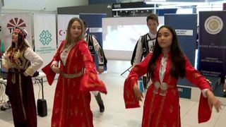 VIDEO | Cuceriți de tradițiile Turciei