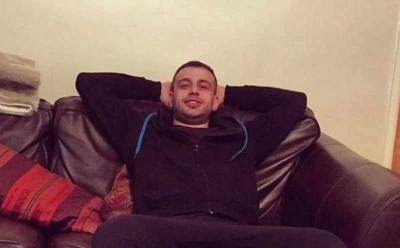 Gestul șocant făcut de Michael în public. Mima dezbrăcat un act sexual cu pământul și frunzele