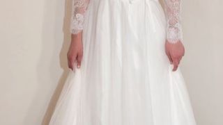 Gestul neașteptat făcut de o mireasă: Și-a ridicat rochia și a șocat pe toată lumea