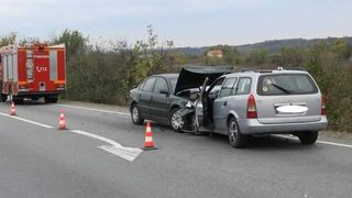Accident de proporții cu 4 victime, printre care și 2 copii