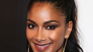 Cântăreaţa Nicole Scherzinger lansează un apel pentru a fi găsită persoana care i-a ucis vărul cu maşina