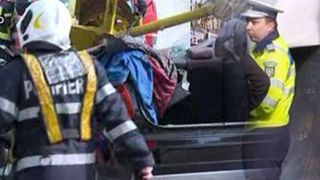 VIDEO | Dosar penal după accidentul &icirc;n care o macara s-a prăbușit! Procurorii fac cercetări pentru vătămare corporală din culpă