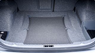 Cum încarci portbagajul în mod corect - Reguli de siguranță