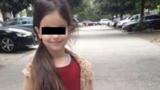 O fetiță de șase ani din Cluj se zbate &icirc;ntre viață și moarte după ce a fost lovită &icirc;n cap cu o piatră