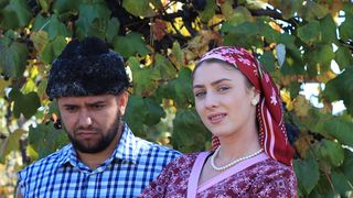 De pe stadion in online, iar acum pe TV, in „Moldovenii”! Vezi cine este Aurica, care întruchipează tipologia femeii de la țară