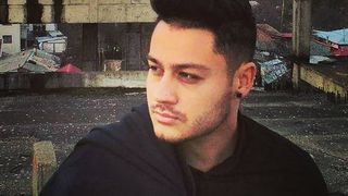 El este tânărul de 25 de ani care „I-a băut sângele şi i-a înfipt cioburi în palme” elevei din Giurgiu