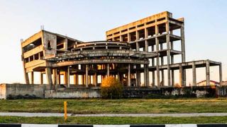 Primele imagini de la fața locului de unde fata de 16 ani a fost violată și chinuită