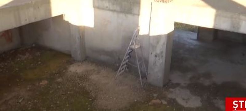 Primele imagini de la fața locului de unde fata de 16 ani a fost violată și chinuită