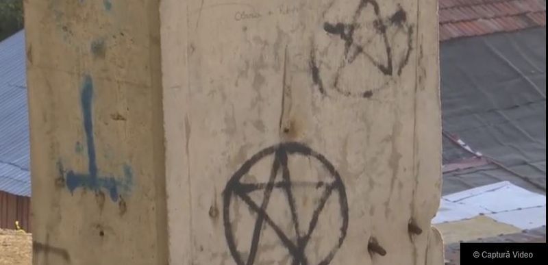 Primele imagini de la fața locului de unde fata de 16 ani a fost violată și chinuită