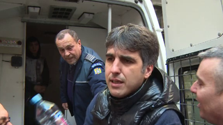 Bărbatul acuzat că a furat două diamante şi două inele de peste 5 mil. euro dintr-un magazin din Paris, trimis în judecată