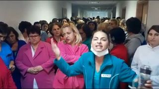 Protest la Spitalul de urgenţă Craiova - angajaţii spun că nu mai au medicamente pentru bolnavi şi că este frig &icirc;n saloane