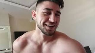 Bogdan Mocanu de la Puterea Dragostei, amenințat cu fotografii de la c&acirc;ntări! Adevărul despre imaginile compromițătoare