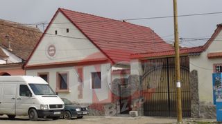 Casa din Bradu a bunicilor lui Iohannis a fost ridicata in 1754