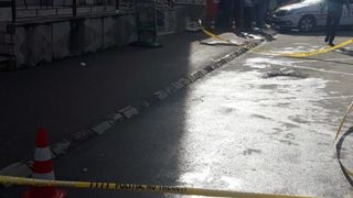 Tânără de 17 ani, înjunghiată de iubitul ei într-o farmacie