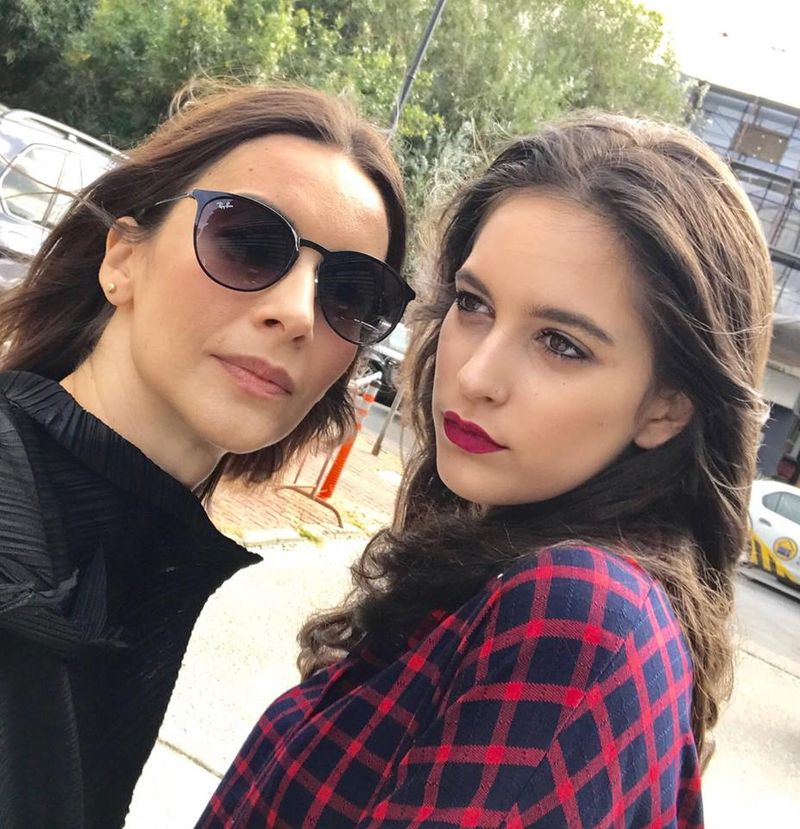 O prezentatoare de știri a trecut prin clipe de coșmar: „Fiul meu si-a bagat cutitul in mana”