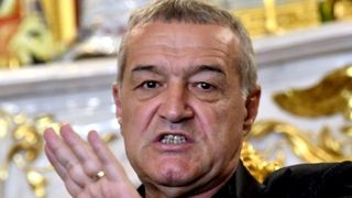 Becali: Cum să votez preşedinte femeie? Preşedintele Iohannis nu ar trebui să dezbată cu o femeie