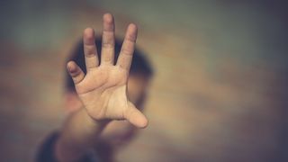 VIDEO | Dezvăluiri teribile &icirc;n cazul copilului abuzat de tată, un reputat chirurg din Timișoara